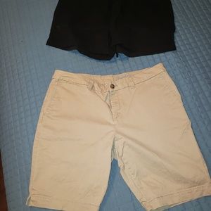 Faded Glory short bundle (2 pair)